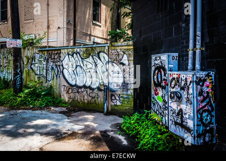 Graffiti dans une ruelle à peu de cinq points, à Atlanta, Géorgie. Banque D'Images