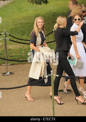 Londres, Royaume-Uni. 15 Sep, 2014. assiste à la LFW s/s 2015 : Burberry Prorsum défilé- à des jardins de Kensington. Credit : Ferdaus Shamim/ZUMA/Alamy Fil Live News Banque D'Images