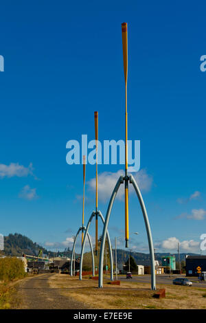 Sweep Sky, une sculpture par Peter Richards, juste à l'extérieur de Aberdeen, Washington USA Banque D'Images