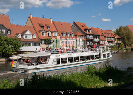 Bateau d'excursion 'la petite Venise' Rivière Regnitz Bamberg Allemagne Banque D'Images