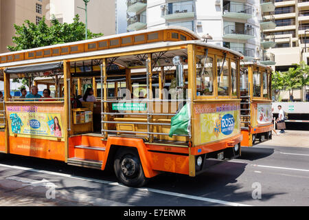 Honolulu Waikiki Beach Hawaii,Hawaiian,Oahu,Kalakaua Avenue,Waikiki Trolley,transport,Etats-Unis,Etats-Unis,Etats-Unis,Polynésie américaine,HI140328029 Banque D'Images