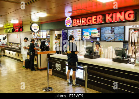 Hawaii,Hawaiian,Oahu,Honolulu,aéroport international d'Honolulu,HNL,terminal,zone de synchronisation,Burger King,hamburgers,hamburgers,franchise,restauration rapide,restaurant RE Banque D'Images