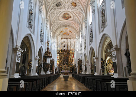 Eglise de l'Assomption de la Bienheureuse Vierge Marie, inauguré en 1466, Landsberg am Lech, Bavière, Allemagne Banque D'Images