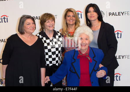 Los Angeles, Californie, USA. 15 Sep, 2014. Mindy Cohn, Geri Jewell, Charlotte Rae, Lisa Whelchel, Nancy McKeon assister à Paley Automne Flashback : ''Les faits de la vie'' 35e anniversaire le 15 septembre 2014 au Paley Center for Media à Beverly Hills.Californie Crédit : TLeopold/Globe Photos/ZUMA/Alamy Fil Live News Banque D'Images