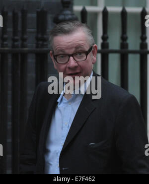 Londres, Royaume-Uni, 16 Septembre 2014 : Michael Gove vu à Downing Street à Londres Banque D'Images