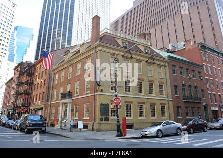 Notre hôtel Fraunces Tavern sur Pearl Street à Manhattan, New York City, appartient aux fils de la Révolution. Il abrite un musée. Banque D'Images