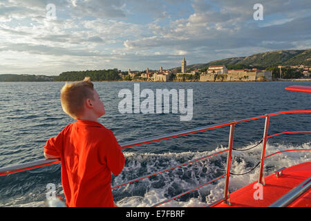 Voyage en bateau, la ville de Rab, l''île de Rab, golfe de Kvarner, Croatie Banque D'Images