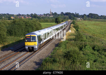 Fer Ciltern 168 classe no 168005 passe par Banbury avec 1G60 1747 London Marylebone à Birmingham Snow Hill service sur Banque D'Images