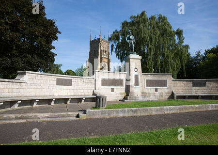 Le Clocher et War Memorial, Abbey Park, Evesham, Worcestershire, Angleterre, Royaume-Uni, Europe Banque D'Images