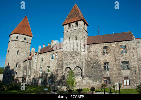 Les murs de la ville, la place des tours, centre historique, Tallinn, Estonie, Pays Baltes Banque D'Images