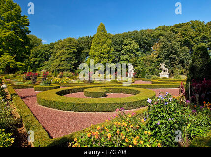 Jardin Baroque, Burg Anholt, Isselburg, Münsterland, Rhénanie du Nord-Westphalie, Allemagne Banque D'Images