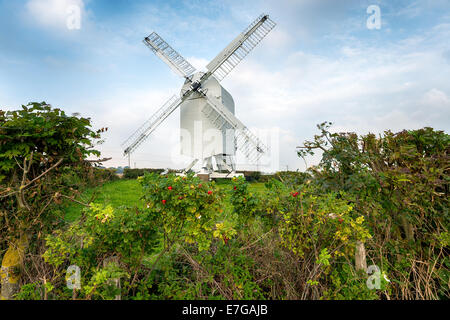 Chillenden moulin dans la campagne du Kent, l'ouverture de l'usine post tréteau Banque D'Images