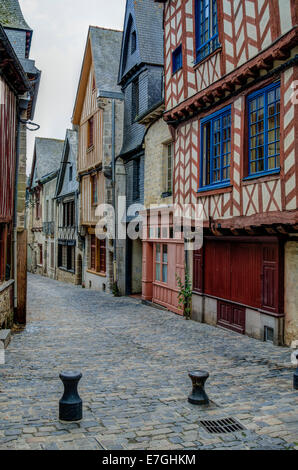 Des bâtiments historiques à colombages dans vitré, Bretagne, France. Banque D'Images