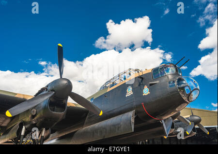 Juste Jane, un bombardier Lancaster restauré conservé à East Kirkby dans le Lincolnshire. L'espace pour le texte dans le ciel. Banque D'Images