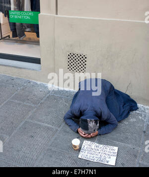 Un mendiant à Florence Italie Banque D'Images