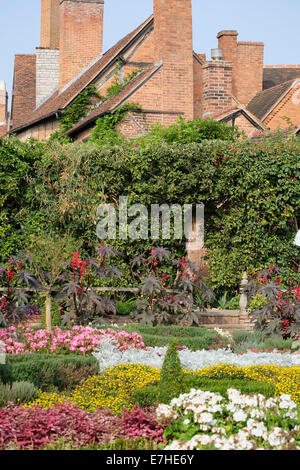 Jardin à Nash's House à Stratford-upon-Avon Banque D'Images