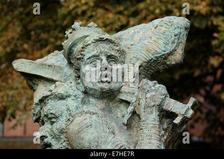 Statue dans le jardin d'Nash's House - une partie de la piste de Shakespeare à Stratford-upon-Avon Banque D'Images