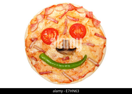 Pizza italienne isolé sur un fond blanc avec clipping path Banque D'Images