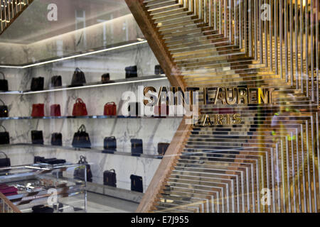 Saint Laurent Stocker sur Sloane Street à Knightsbridge - Londres UK Banque D'Images