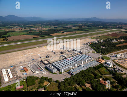 Vue aérienne, Girona-Costa Brava aéroport, Vilobí d'Onyar, Costa Brava, Catalogne, Espagne Banque D'Images