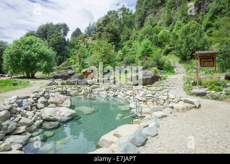 Les piscines thermales de Termas los Pozones, Pucón, Chili, région de l'Araucanie Banque D'Images