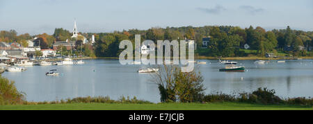 USA, United States, Amérique du Nord, dans le Maine, sur la côte est, dans la Nouvelle Angleterre, Damariscotta, panorama, paysage, port, port d'entrée, l'eau, Banque D'Images
