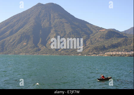 Le Guatemala, l'Amérique centrale, San Pedro, l'Amérique, Atitlan, voile, central, Parc, Lac, nature, scenic, volcan, volcanique, poisson Banque D'Images