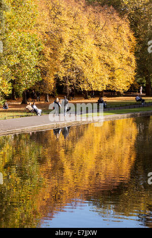 St Stephen's Green Park en automne Dublin Ireland Banque D'Images