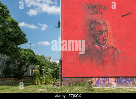 Varsovie : fresque à la mémoire de capitaine de cavalerie Witold Pilecki, fondateur de l'armée polonaise secrète et anti-communiste membre de l'organisation Banque D'Images