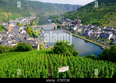 La rivière Mosel Cochem Allemagne de l'Europe affluent de la Moselle Rhin Croisière Banque D'Images