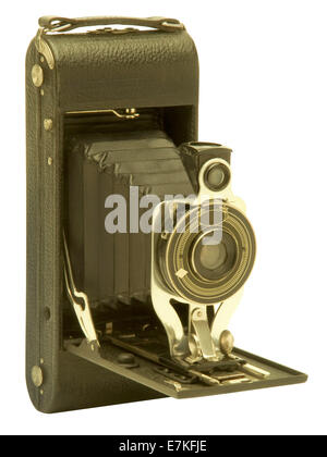 Ansco Agfa à soufflet pliant vintage film appareil contre l'arrière-plan blanc. Logo ont été supprimés pour éviter la contrefaçon de marque Banque D'Images