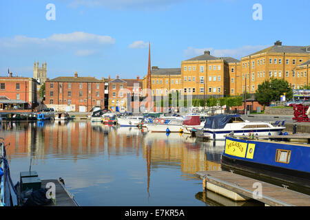 Coucher du soleil sur les quais de Gloucester, Gloucester, Gloucestershire, Angleterre, Royaume-Uni Banque D'Images