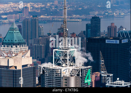 Nous, la ville de New York. Vue depuis l'Empire State Building d'observation. 4 Times Square. Banque D'Images