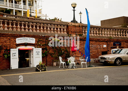 Peu d'Arch Galerie sur le port de Ramsgate Banque D'Images