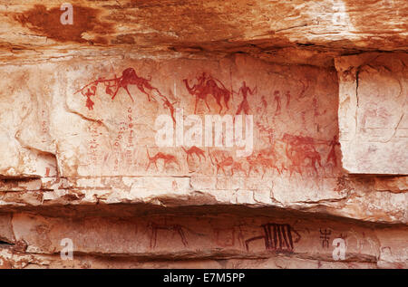 Célèbres peintures rupestres préhistoriques de Tassili N'Ajjer, Algérie Banque D'Images
