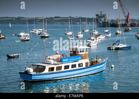 La Reine de Falmouth, une St Mawes bateau amarré à Falmouth. Banque D'Images