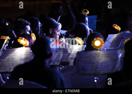 Nairobi, Kenya. Sep 21, 2014. Un concert commémoratif est tenue au Musée National pour marquer le premier anniversaire de l'attaque du centre commercial Westgate, qui a causé 67 décès, à Nairobi, capitale du Kenya, le 21 septembre, 2014. Credit : Zhou Xiaoxiong/Xinhua/Alamy Live News Banque D'Images