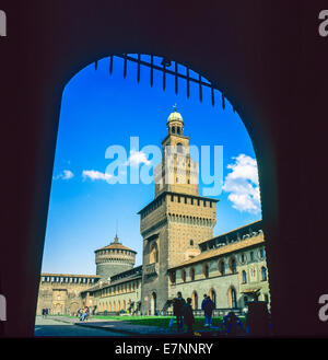 Le château Sforza Castello Sforzesco Milan Lombardie Italie Europe Banque D'Images