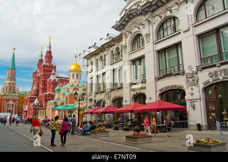 La rue nikolskaïa, l'exécution de la Place Rouge au quartier de Kitaï Gorod, le centre de Moscou, Russie, Europe Banque D'Images