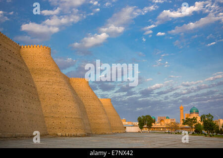 Patrimoine mondial, Arche, Boukhara, Ouzbékistan, Kalon, l'Asie centrale, d'Asie, l'architecture, bleu, de la ville, remparts, colorée, dômes, pour Banque D'Images