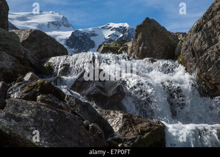 B, Gwächtenhorn, Tierberg, Susten Pass, nuages, nuage, montagne, montagne, glacier, glace, moraine, automne, rivière, écoulement, corps de Banque D'Images