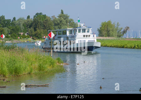 Vieux Rhin, navire Rhynegg, rivière, débit, plan d'eau, de l'eau, navire, bateau, bateaux, bateaux, SG, dans le canton de Saint-Gall, Staad, Altenrhein, Banque D'Images