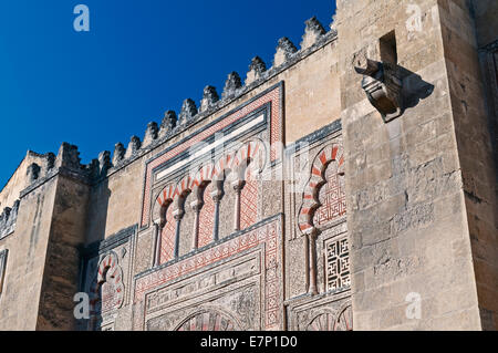 Les murs extérieurs de la Mezquita Cordoba Andalousie Espagne Banque D'Images