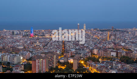 Barcelone, ville, Mapfre, l'architecture, Barcelone, Catalogne, ville, centre-ville, paysage, panorama, Sagrada Familia, Skyline, Spai Banque D'Images