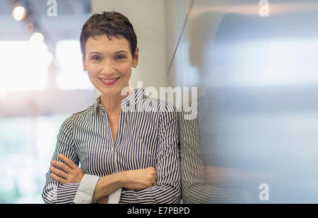 Portrait of smiling businesswoman Banque D'Images