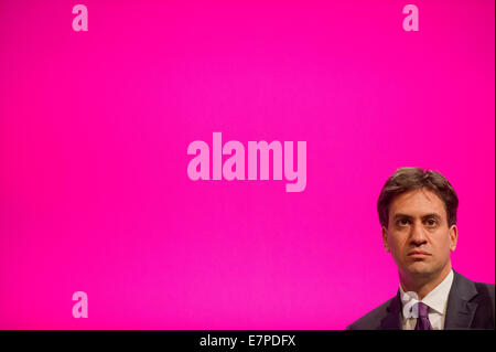 Manchester, UK. 22 Septembre, 2014. Ed Miliband, leader du parti travailliste, le chef de l'opposition, le deuxième jour de la conférence annuelle du Parti travailliste à Manchester Central Convention Complex Crédit : Russell Hart/Alamy Live News. Banque D'Images