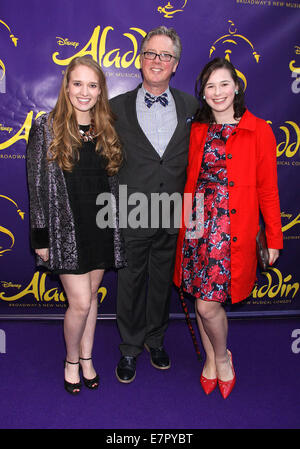 Soirée d'ouverture de Broadway's Aladdin au New Amsterdam Theatre - Arrivées. Avec : Guest Où : New York, New York, United States Quand : 20 Mars 2014 Banque D'Images