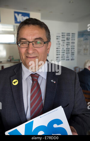 Né en français Christian Allard, membre du parlement écossais pour la région nord-est du pays, à un pro-indépendance Banque D'Images