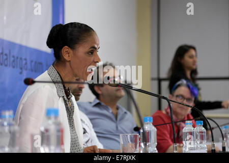 Sao Paulo, Brésil. 22 Septembre, 2014. Marina Silva, candidat à la présidence du parti socialiste brésilien (PSB), parle à un débat au sujet de l'internet lors de sa campagne à Sao Paulo. Brésil Les élections auront lieu le 5 octobre 2014. Credit : PACIFIC PRESS/Alamy Live News Banque D'Images