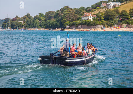 Passager Salcombe ferry entre l'Est et la plage de Portlemouth ville Salcombe Salcombe, Devon, Angleterre, Royaume-Uni. Banque D'Images